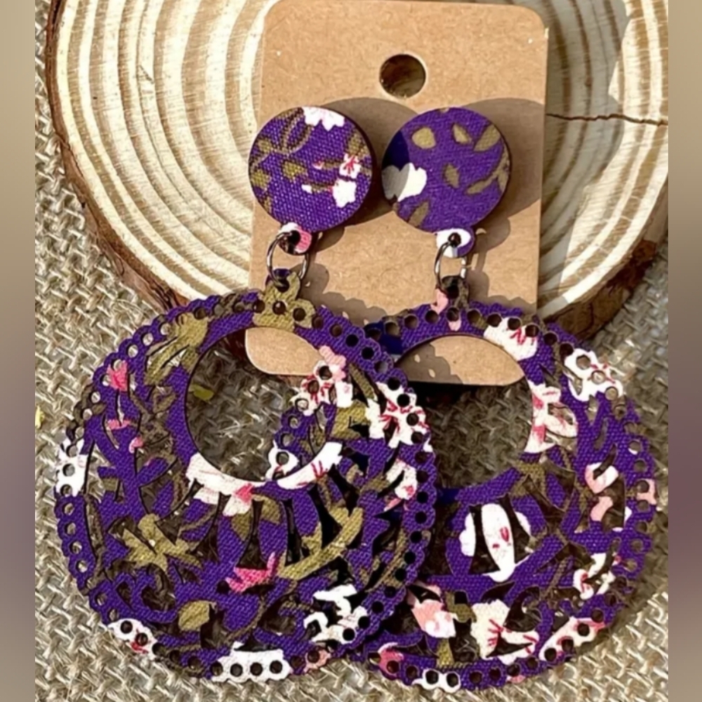 Handcrafted Floral‎ Purple Wooden Earrings-(#0119)